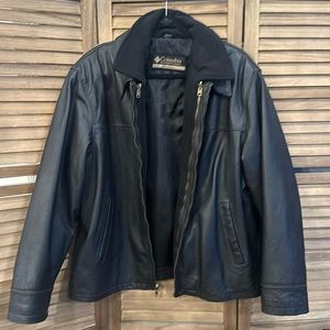 Vintage Columbia Men’s Black Leather Jacket Size XL w/removable fleece liner